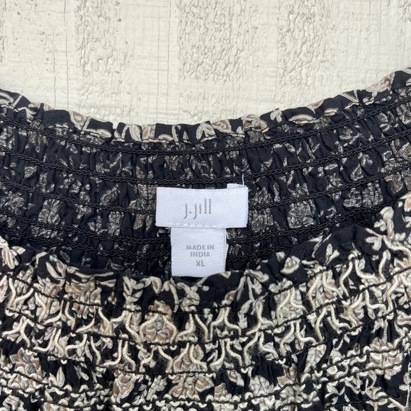 J Jill Top Womens XL Floral Smocked On or Off-Shoulder Top - Picture 6 of 8